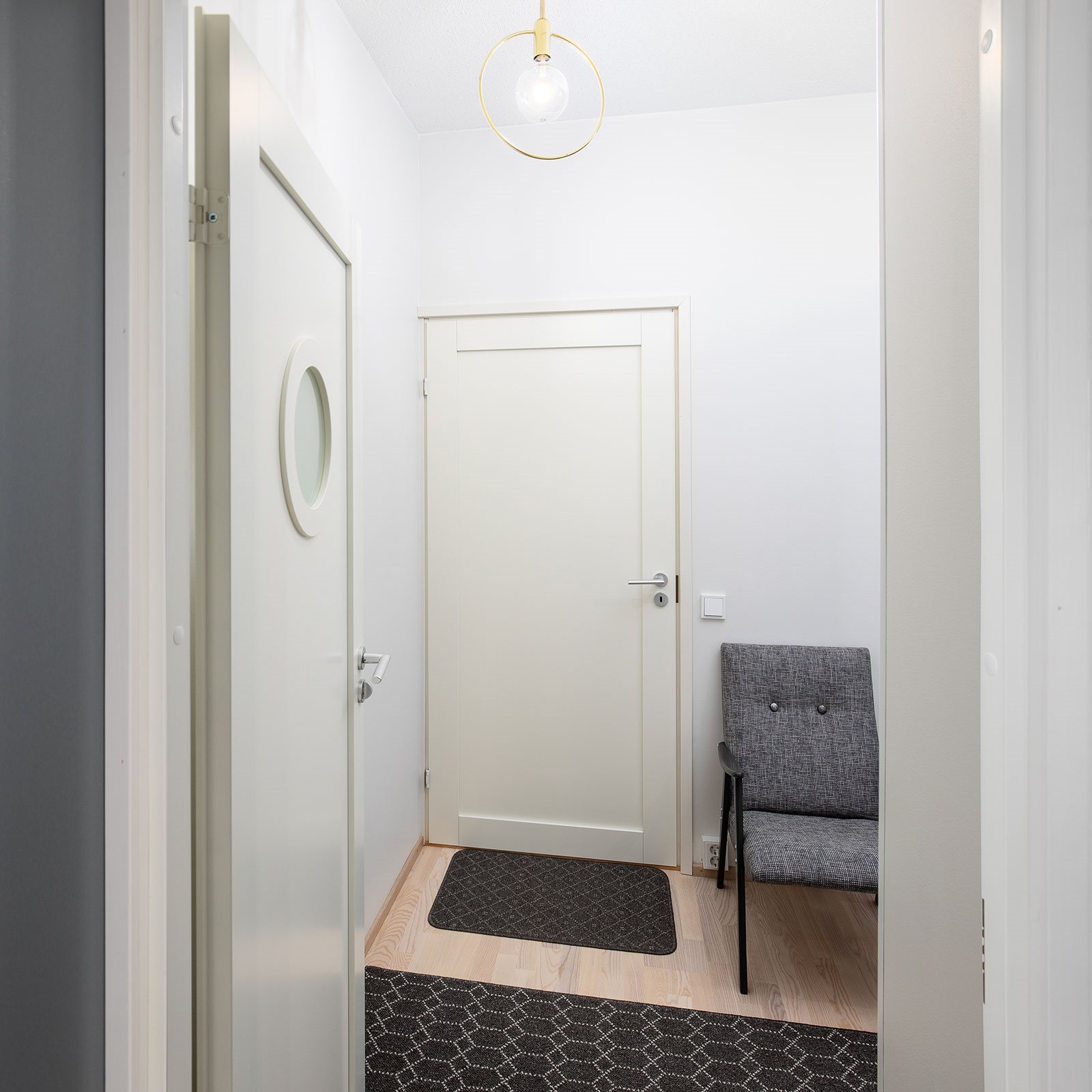 Massiivikehysovi Unique 501 7-10x21 valkoinen