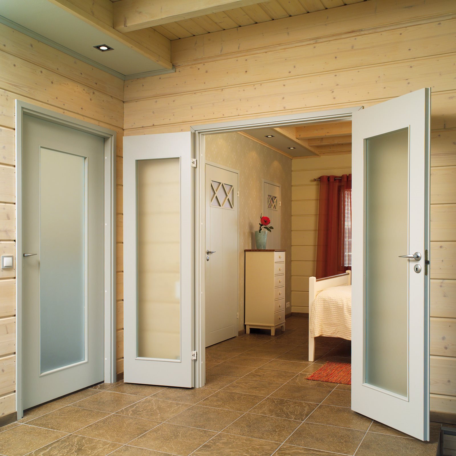 Kevytlaakaovi Easy 210 Mittatilausovi