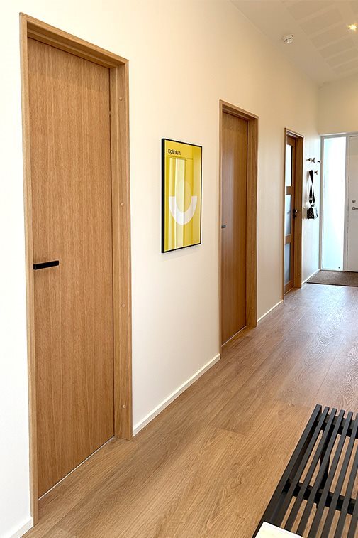 Lujalaakaovi Steady 411 9x21 tammipystyviilu