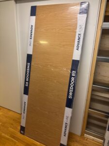 Steady 411 tammivaakaviilu seinän sisään